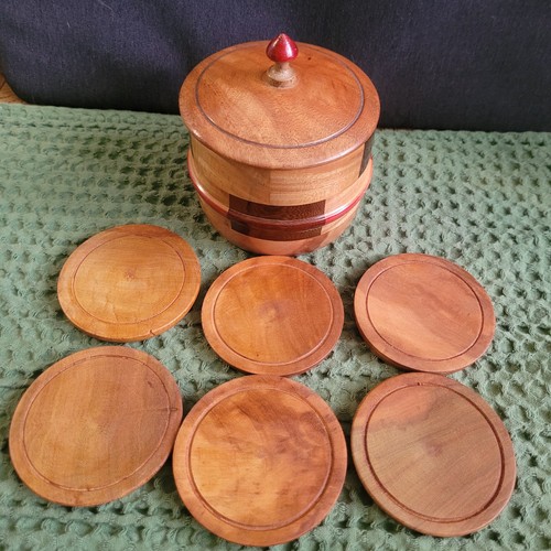 Wooden coasters set with - wooden,